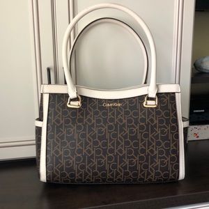 Beautiful new Calvin Klein handbag